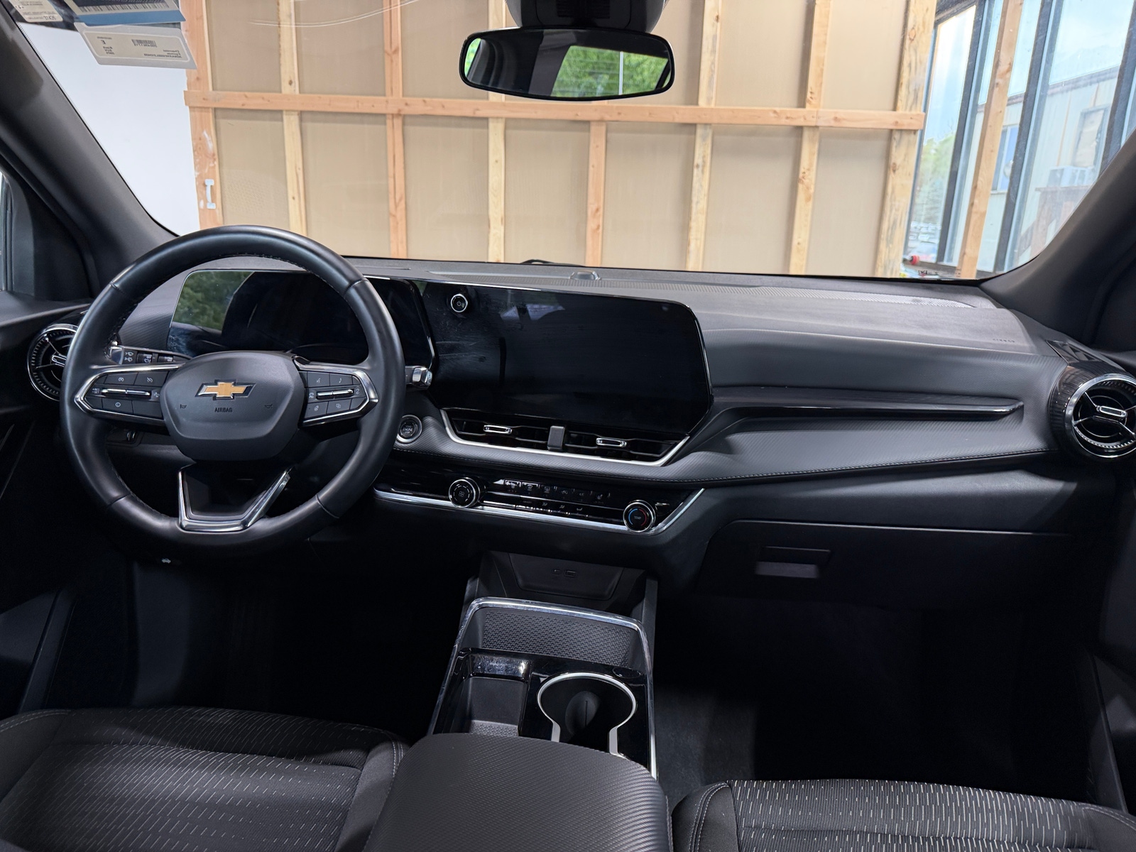 Thumbnail: 2025 Chevrolet Equinox - 3