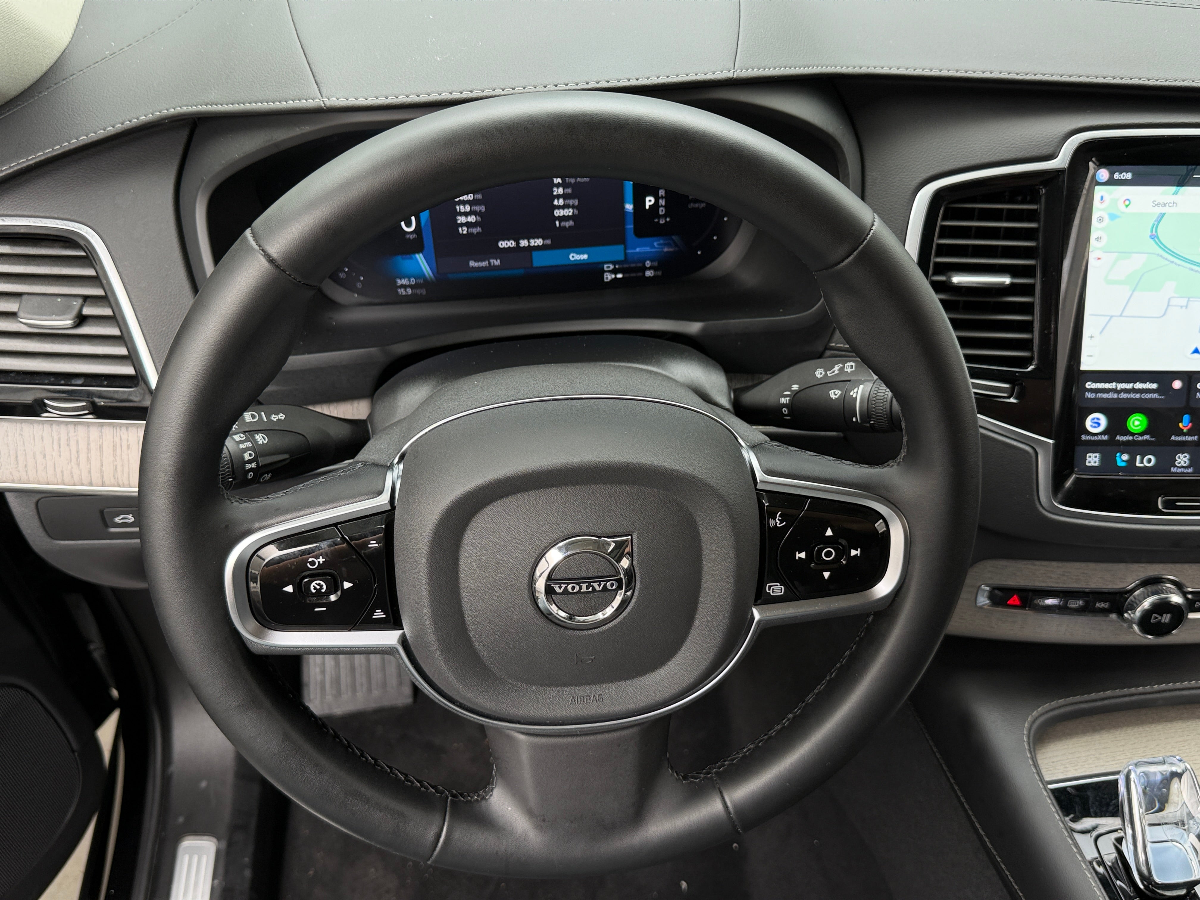 2025 Volvo XC90 Ultra - Photo 8