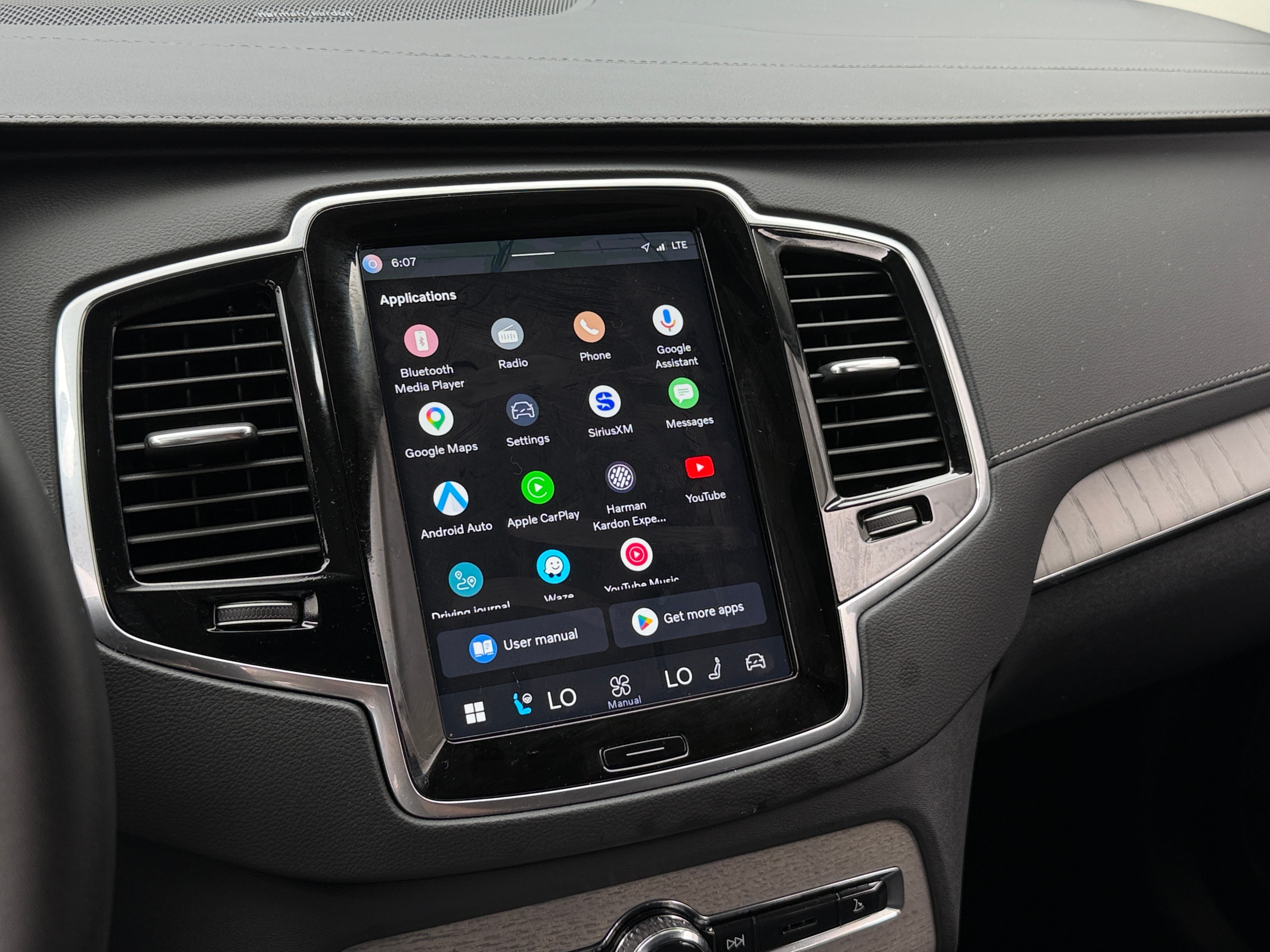 2025 Volvo XC90 Ultra - Photo 15