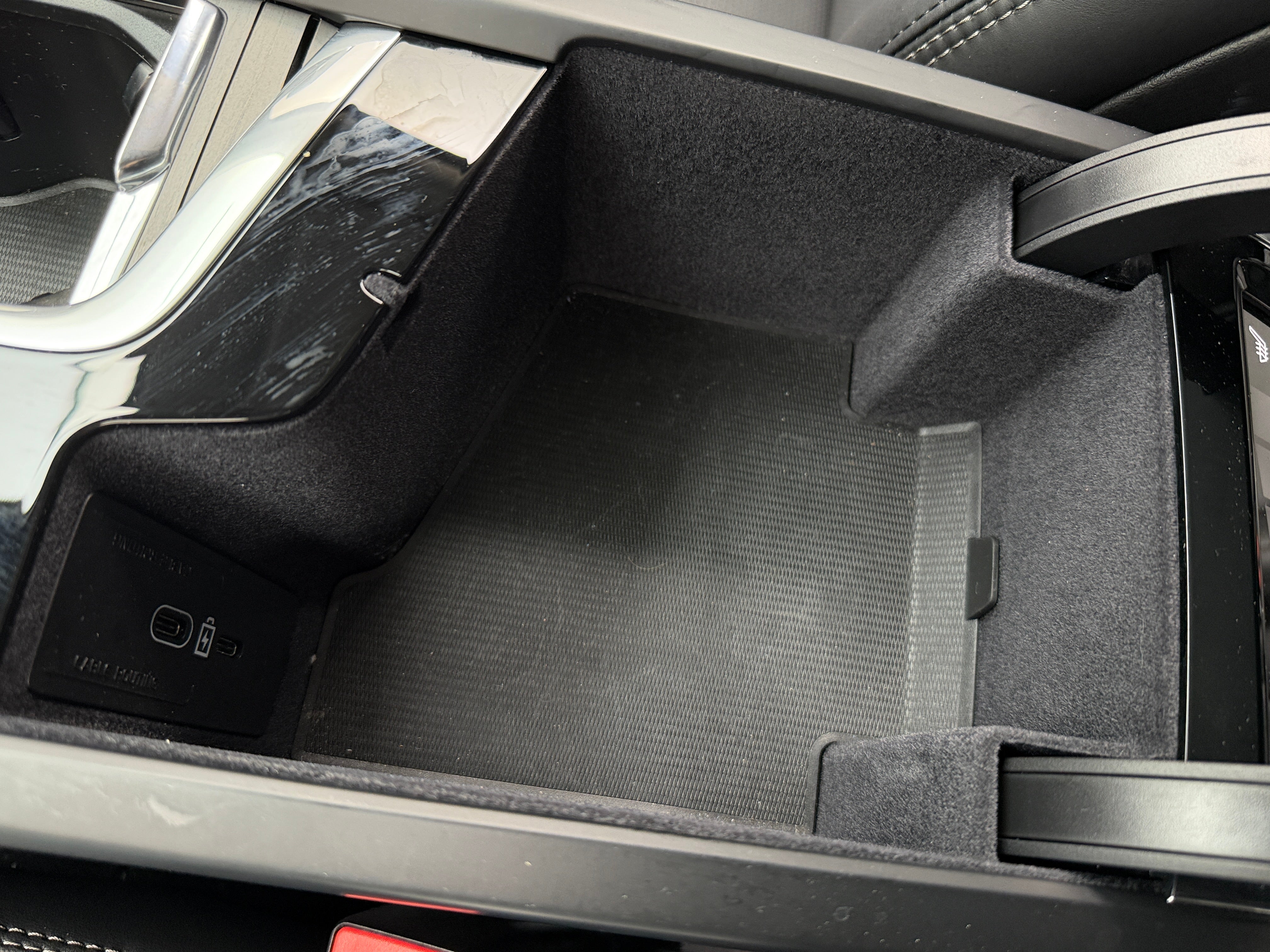 2025 Volvo XC90 Ultra - Photo 18