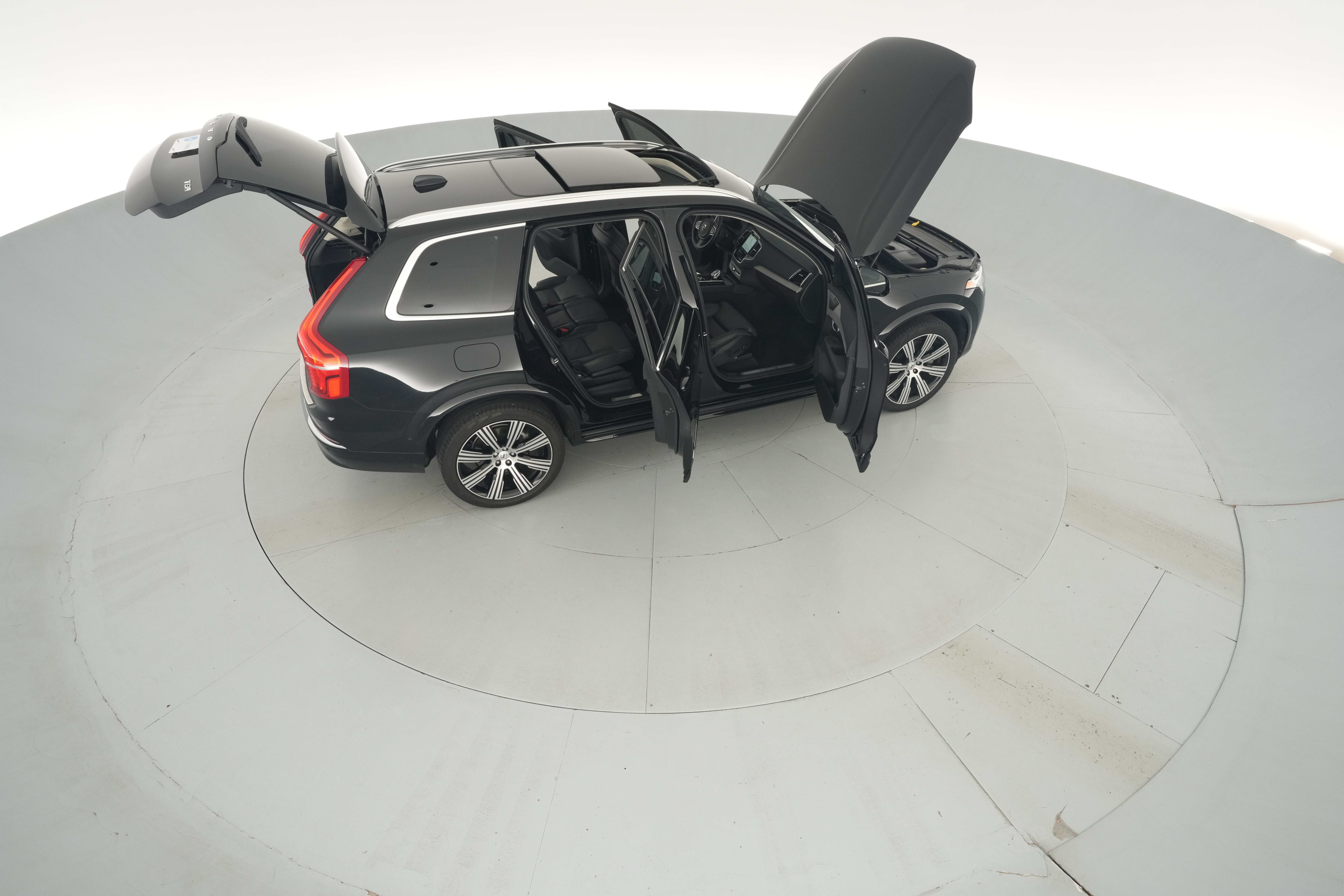 2025 Volvo XC90 Ultra - Photo 40
