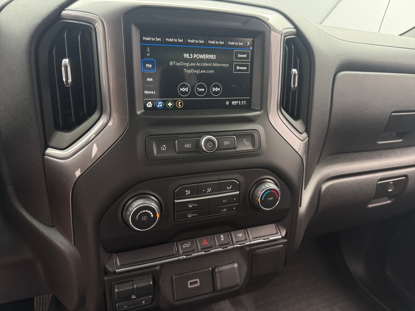 Thumbnail: 2019 Chevrolet Silverado 1500 - 4