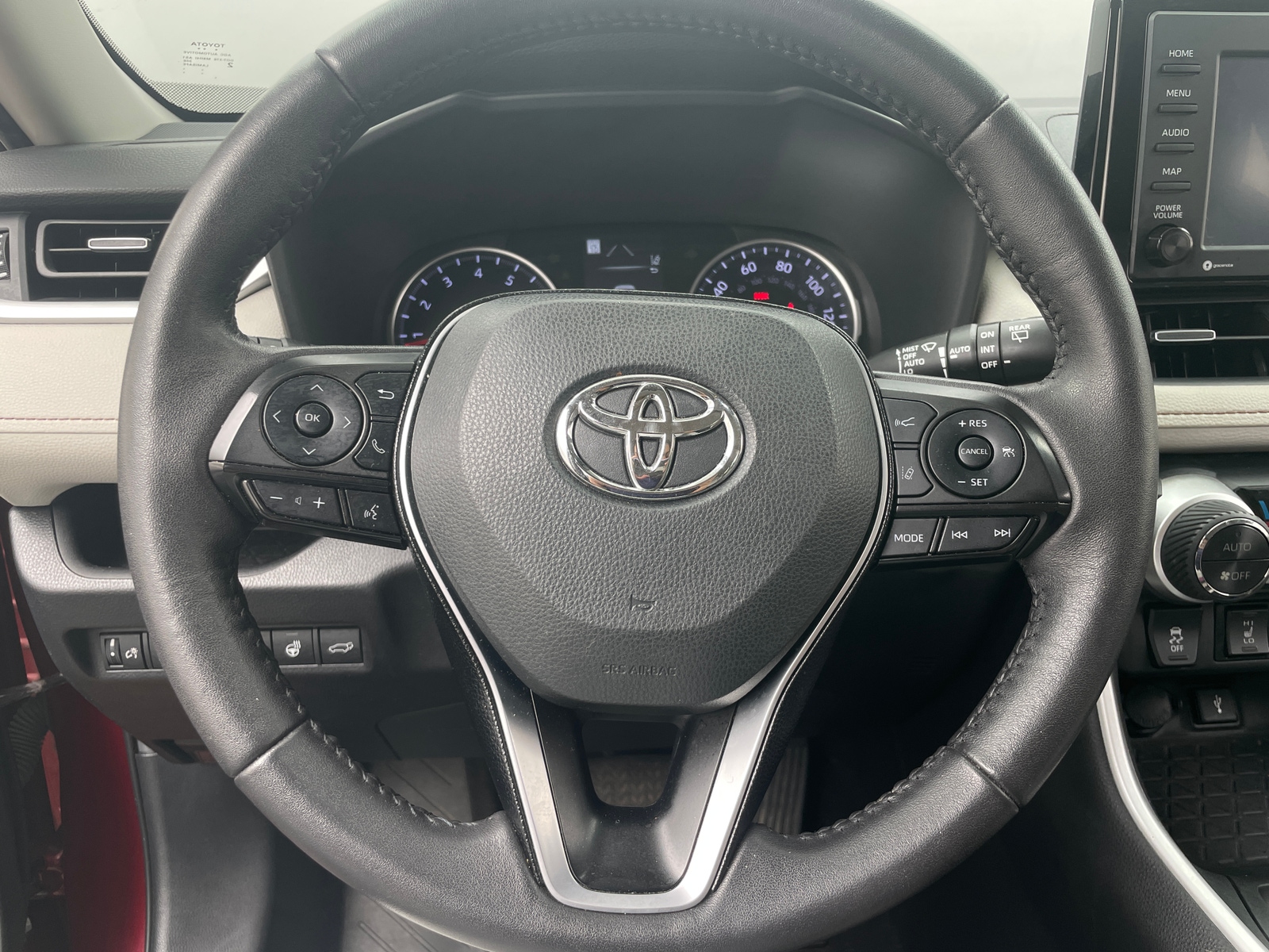 Thumbnail: 2021 Toyota RAV4 - 4