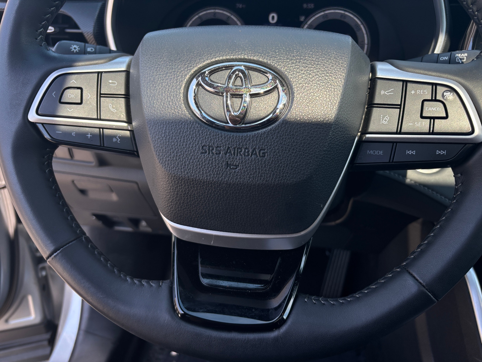 Thumbnail: 2025 Toyota Highlander - 5