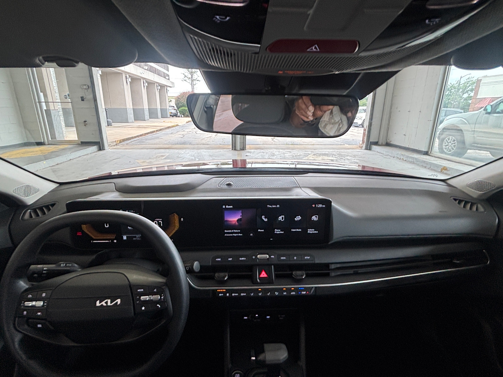Thumbnail: 2025 Kia K4 - 3