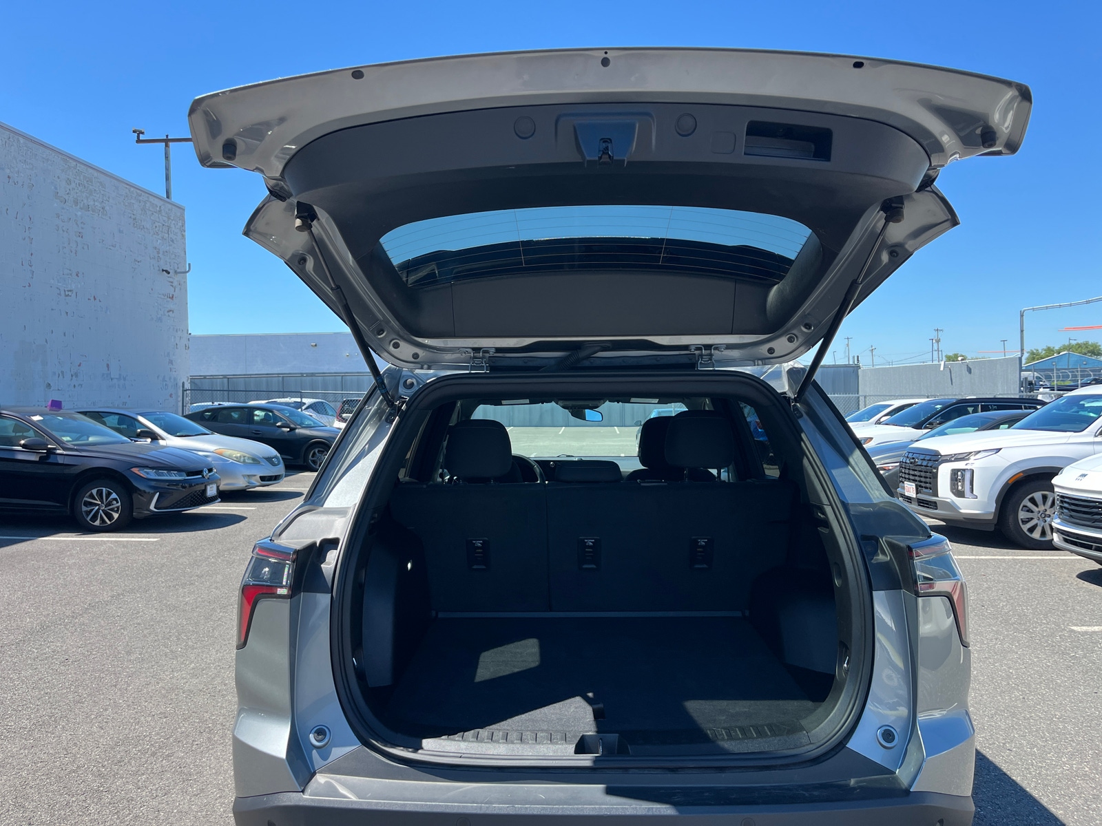 Thumbnail: 2025 Chevrolet Equinox - 6