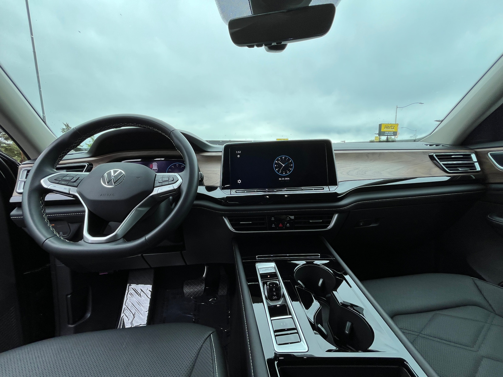 Thumbnail: 2026 Volkswagen Atlas - 3