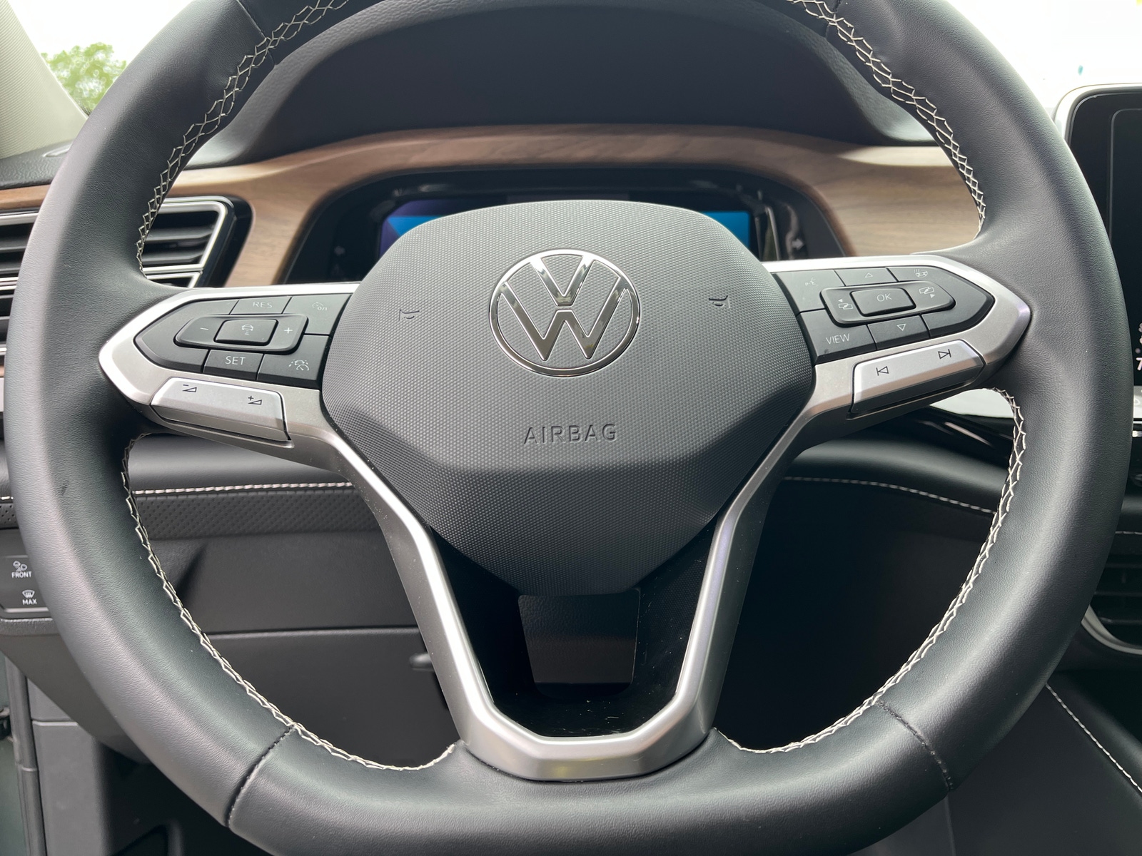 Thumbnail: 2026 Volkswagen Atlas - 5