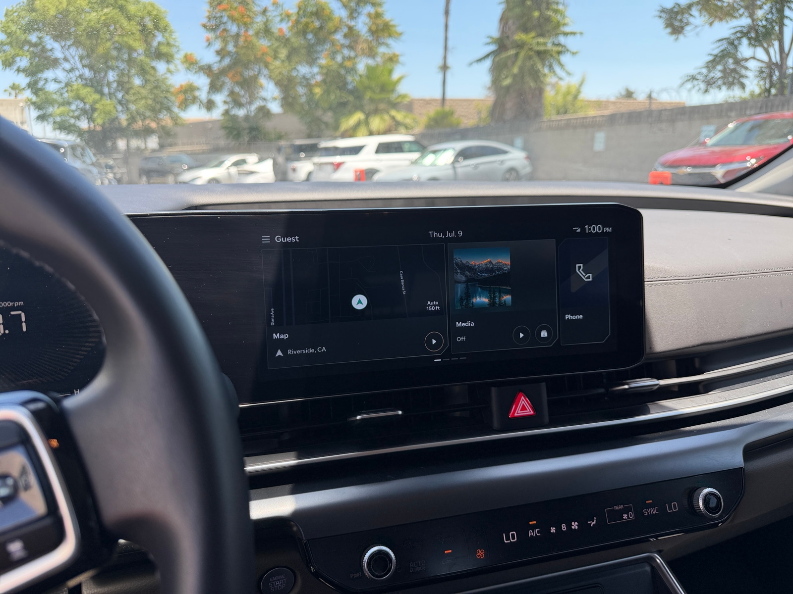 Thumbnail: 2026 Kia Carnival - 3