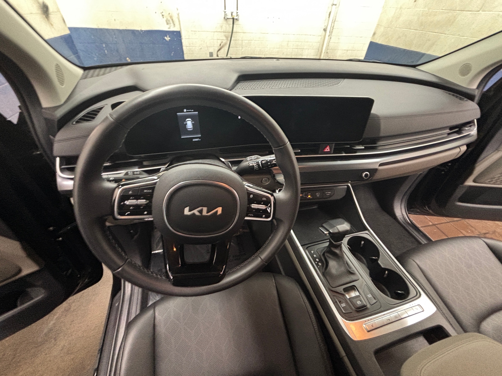 Thumbnail: 2026 Kia Carnival - 3
