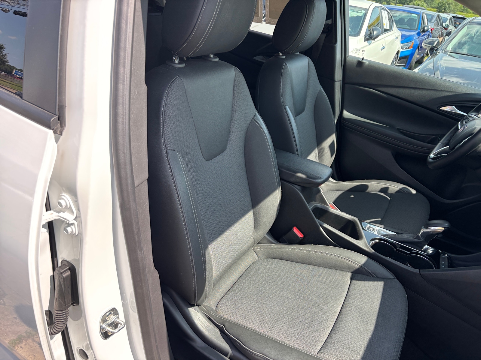 Thumbnail: 2025 Buick Encore GX - 2