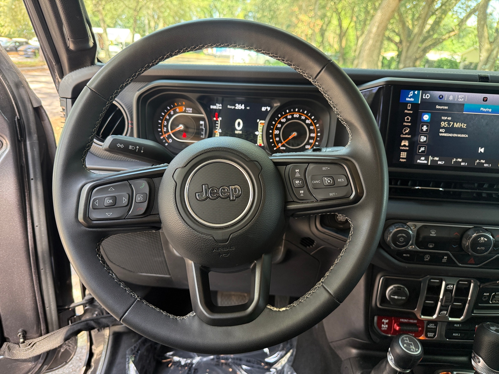 Thumbnail: 2025 Jeep Wrangler - 4
