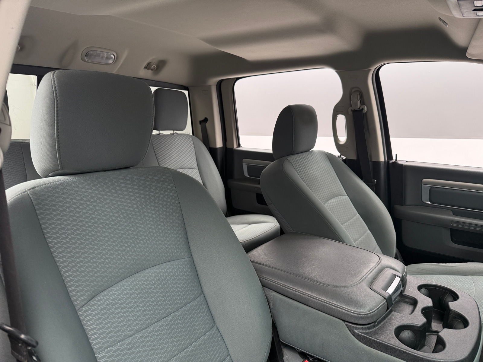 Thumbnail: 2019 RAM 1500 Classic - 2