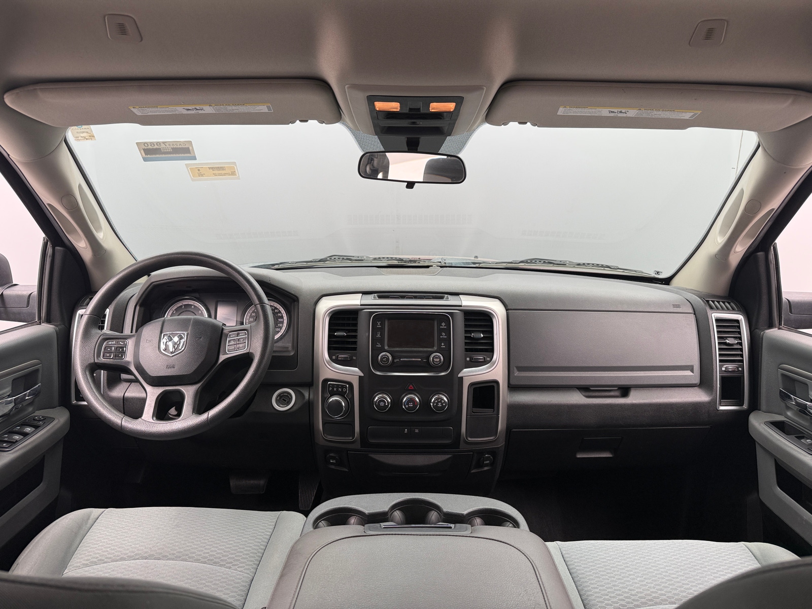 Thumbnail: 2019 RAM 1500 Classic - 3