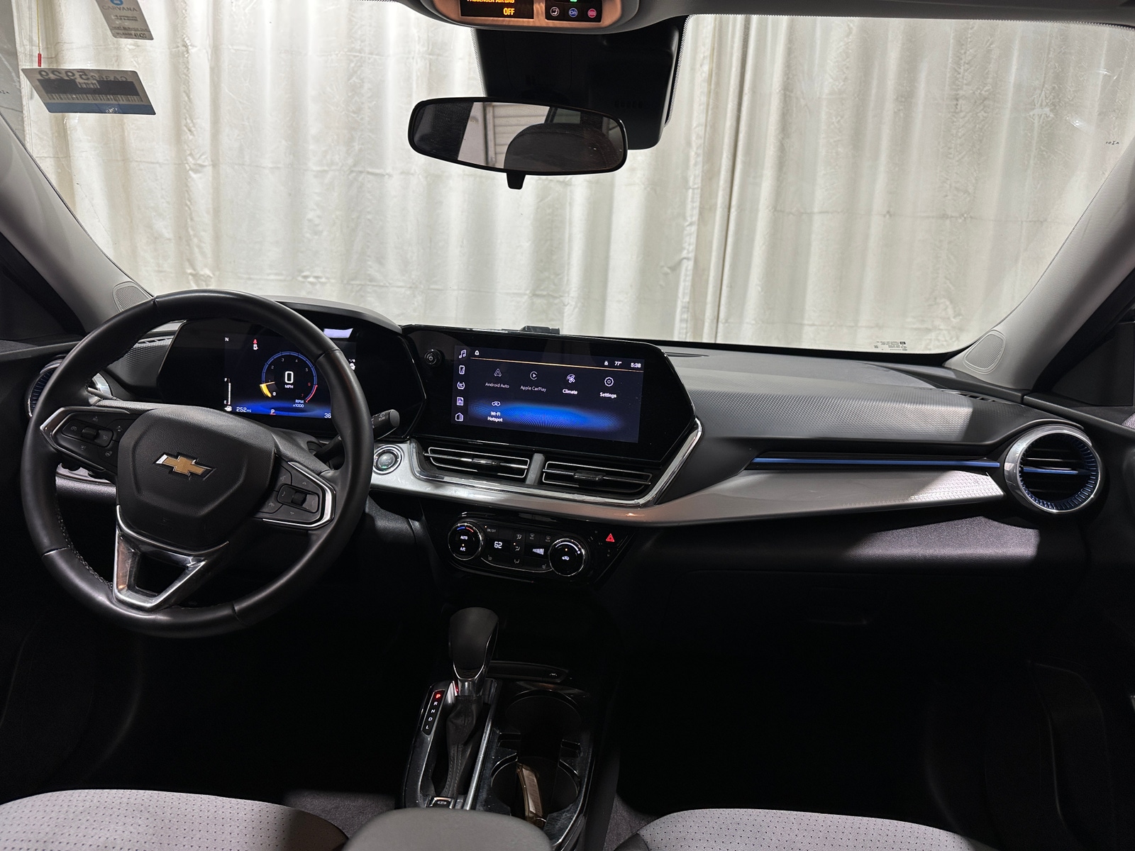 Thumbnail: 2025 Chevrolet Trax - 3