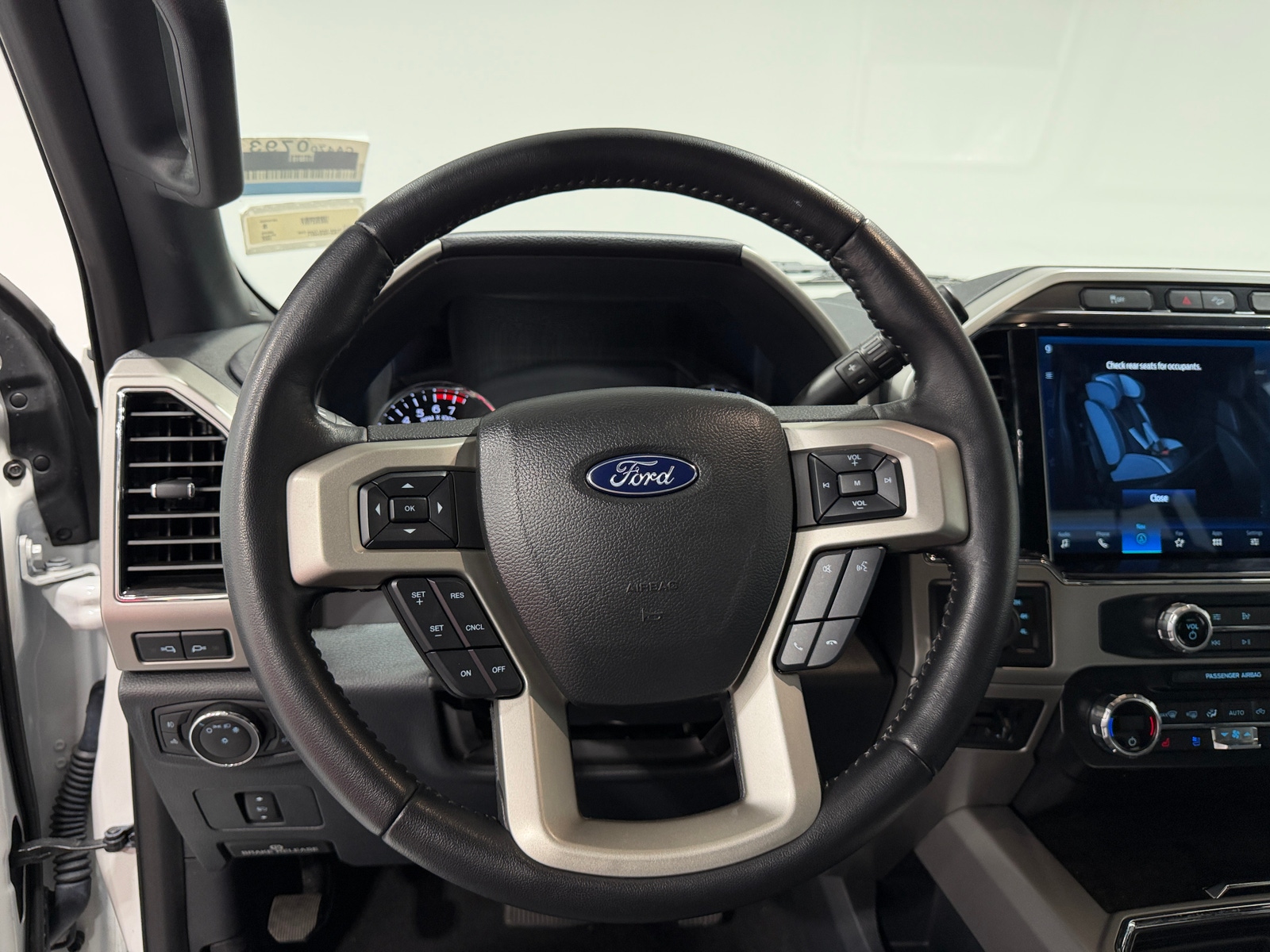 Thumbnail: 2022 Ford Econoline - 4