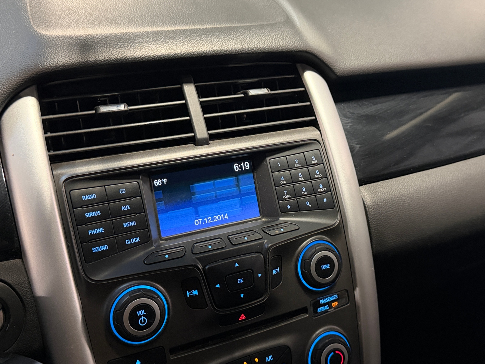 Thumbnail: 2014 Ford Edge - 4