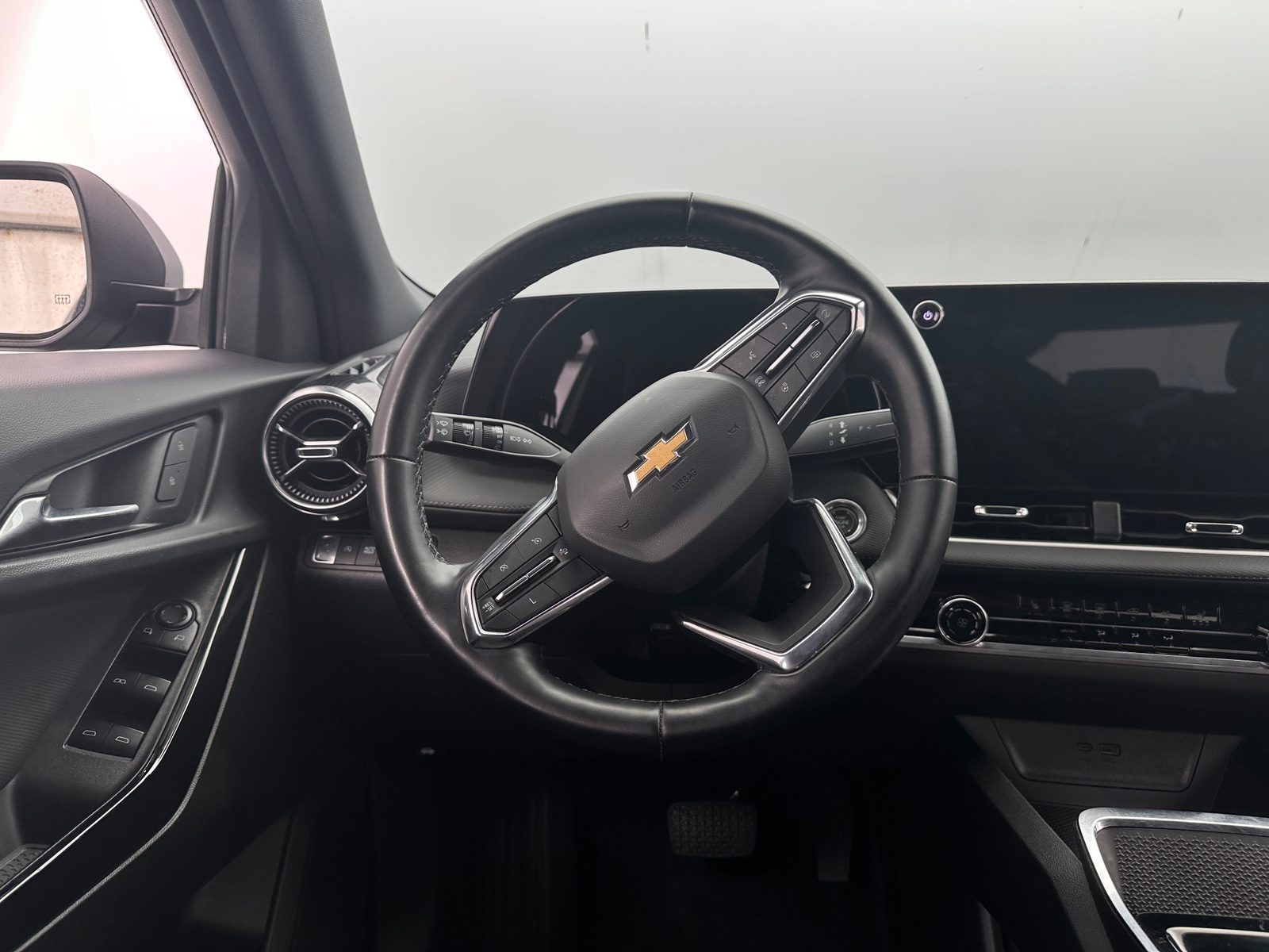Thumbnail: 2025 Chevrolet Equinox - 5