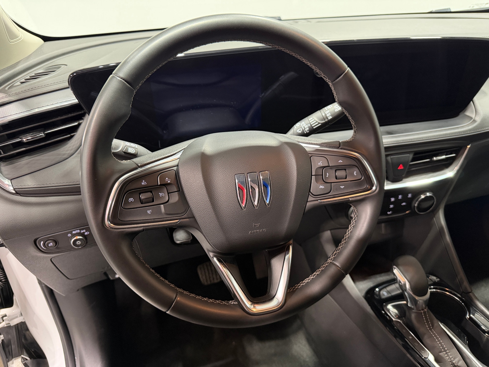 Thumbnail: 2025 Buick Encore GX - 4