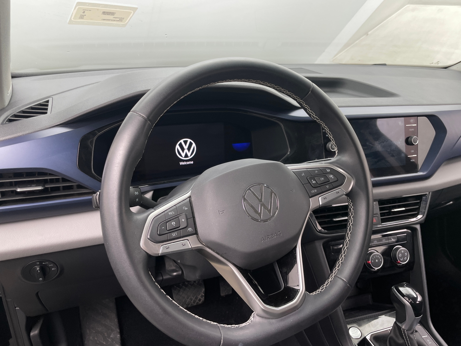 Thumbnail: 2023 Volkswagen Taos - 5