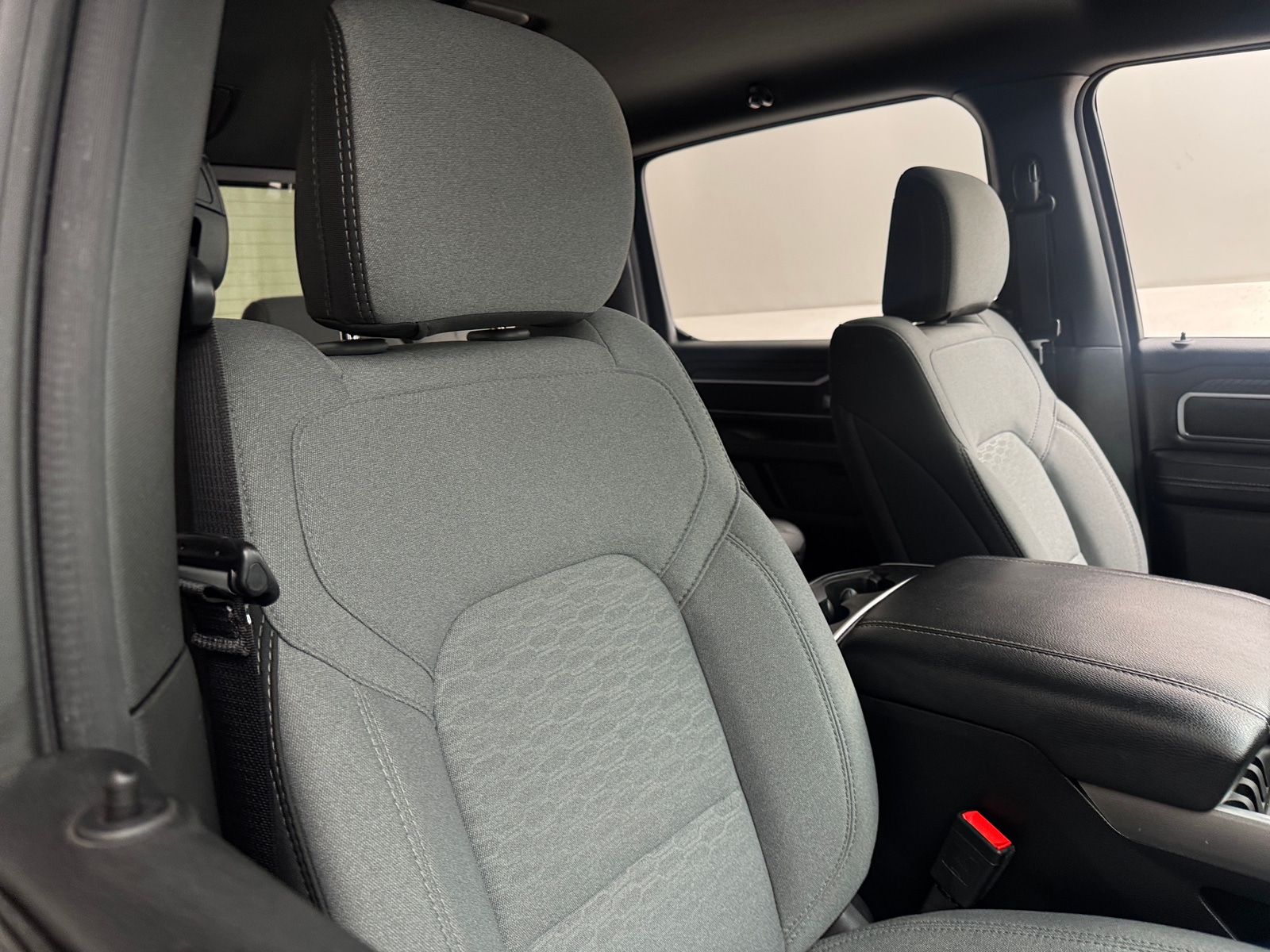 Thumbnail: 2025 RAM 1500 - 2