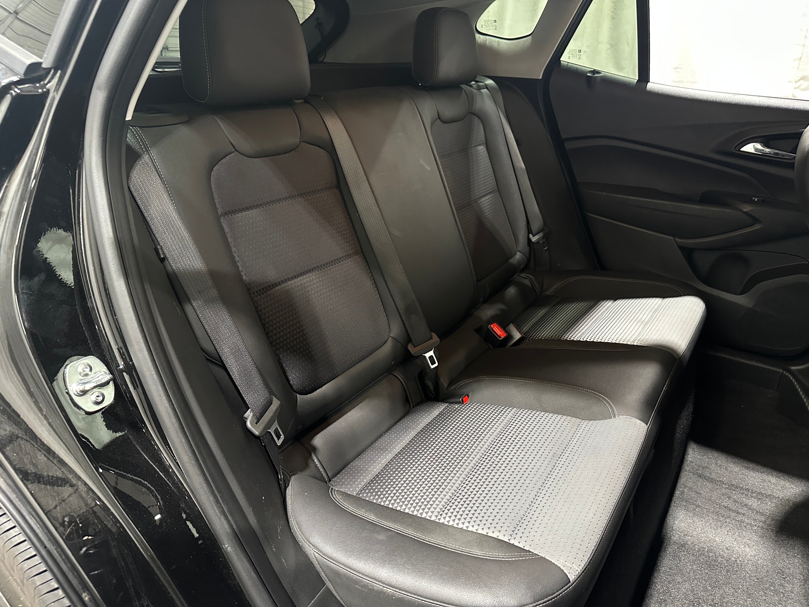 Thumbnail: 2025 Chevrolet Trax - 6