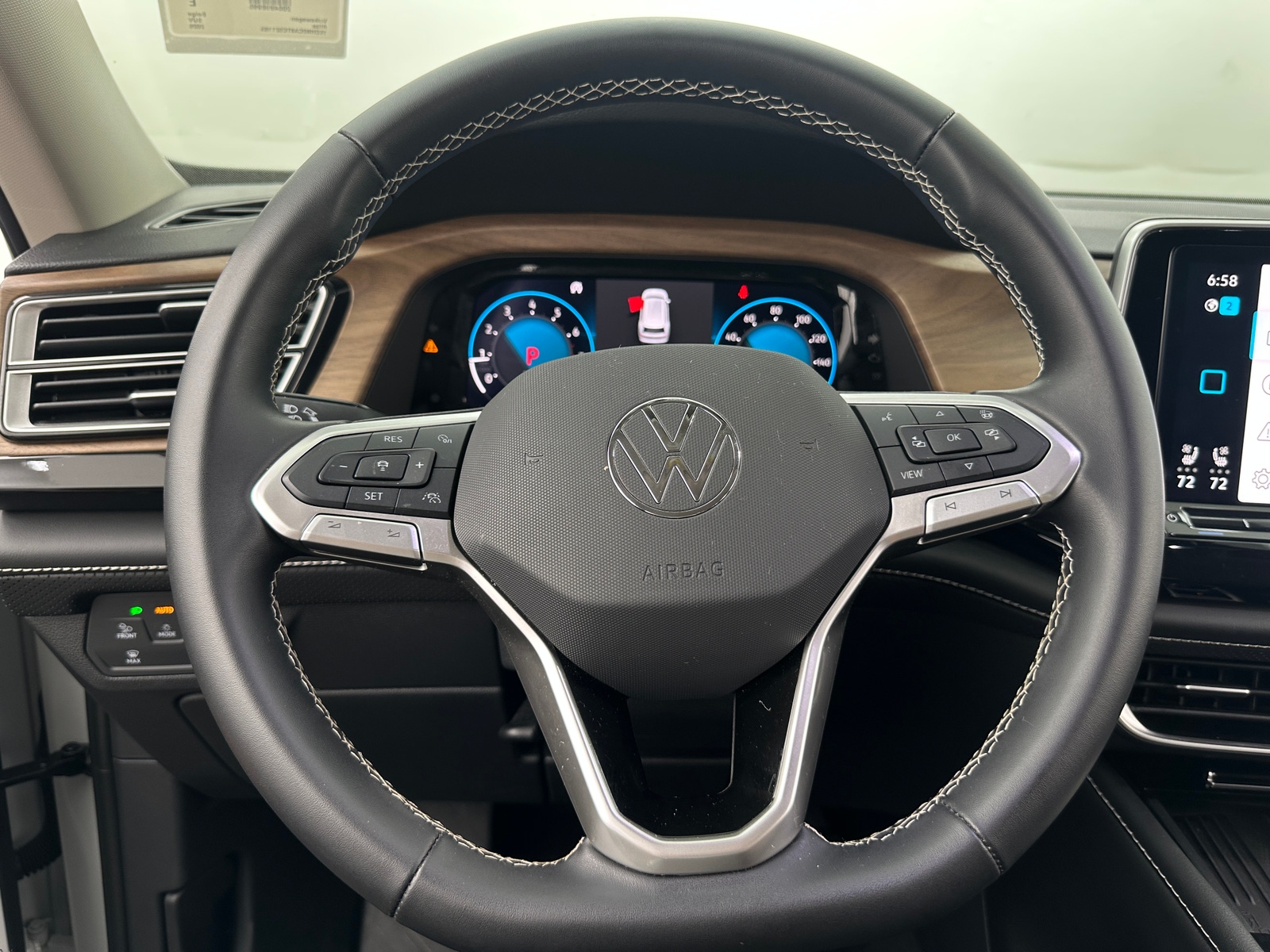 Thumbnail: 2026 Volkswagen Atlas - 4