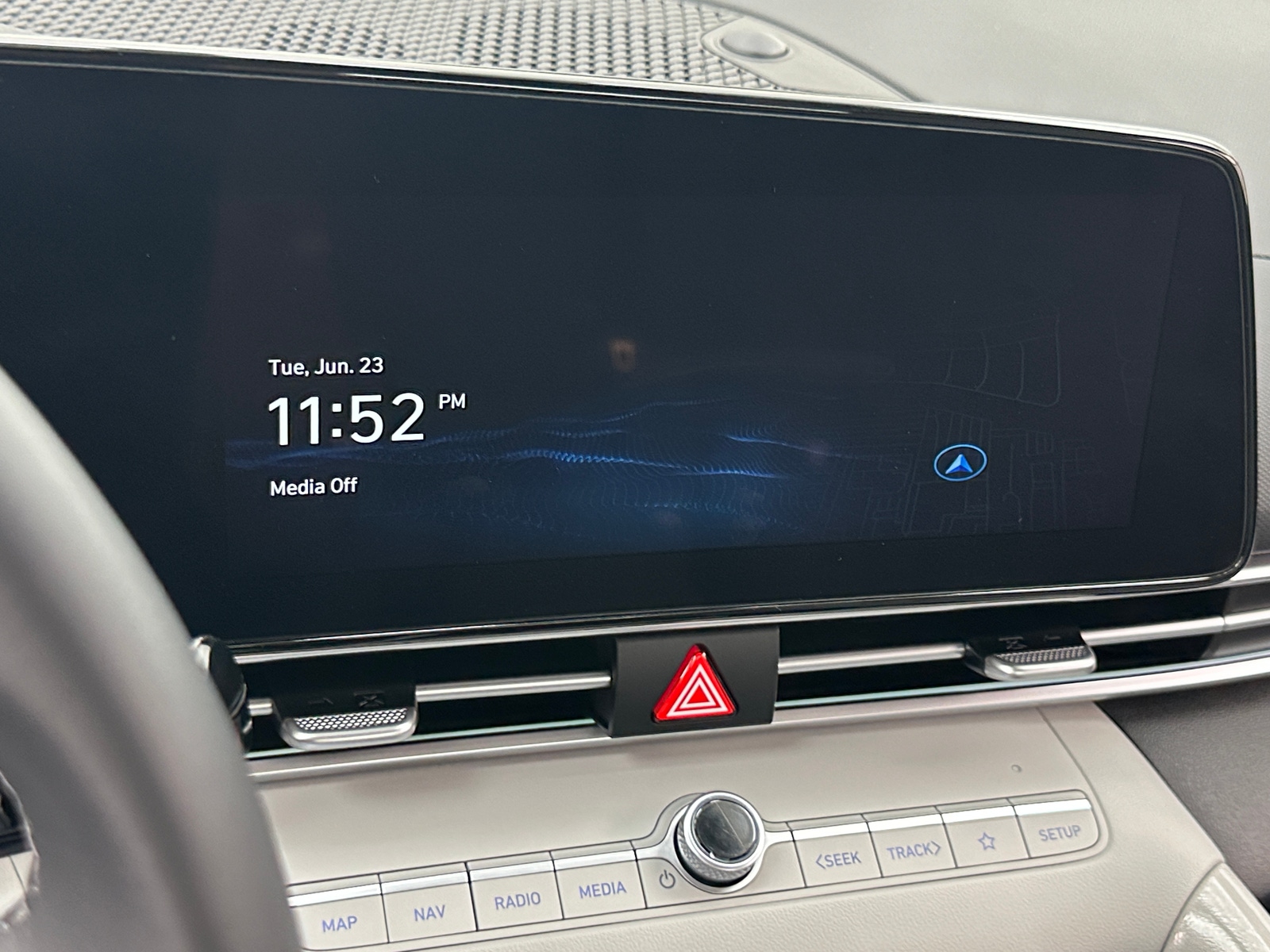 Thumbnail: 2024 Hyundai Elantra - 3