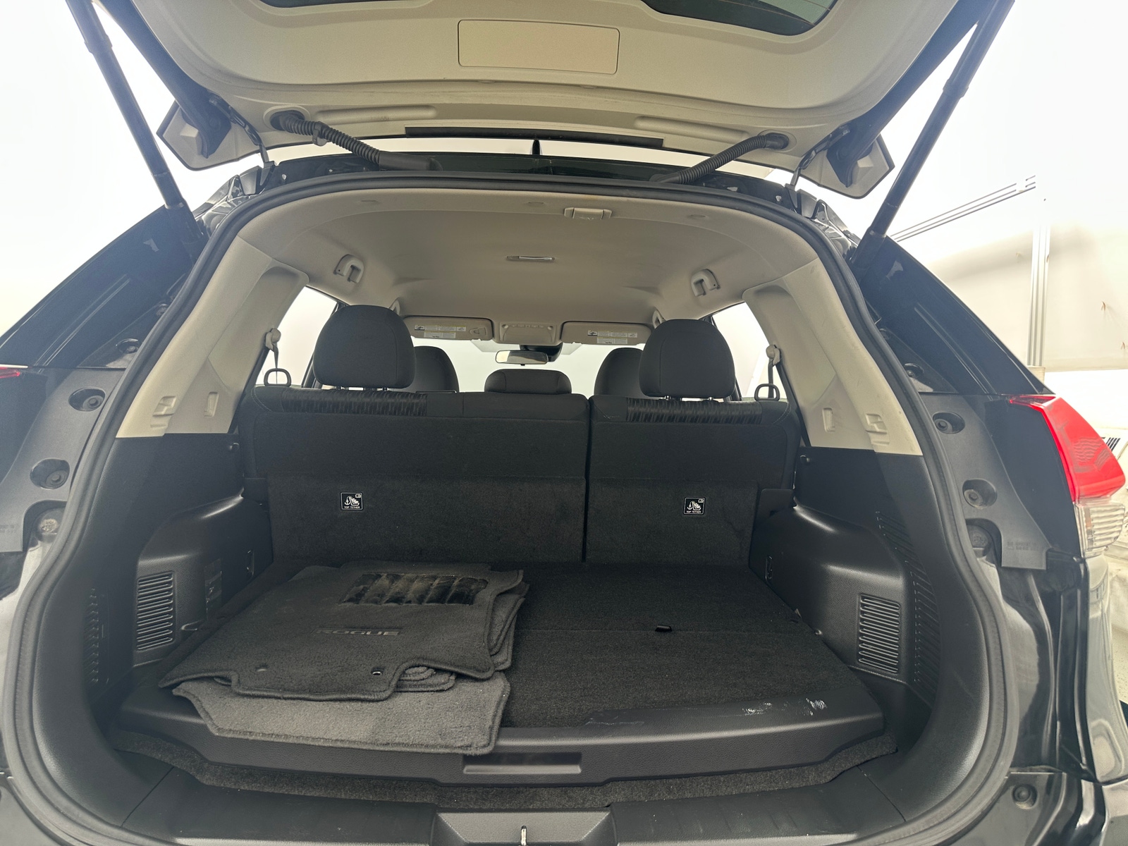 Thumbnail: 2019 Nissan Rogue - 7