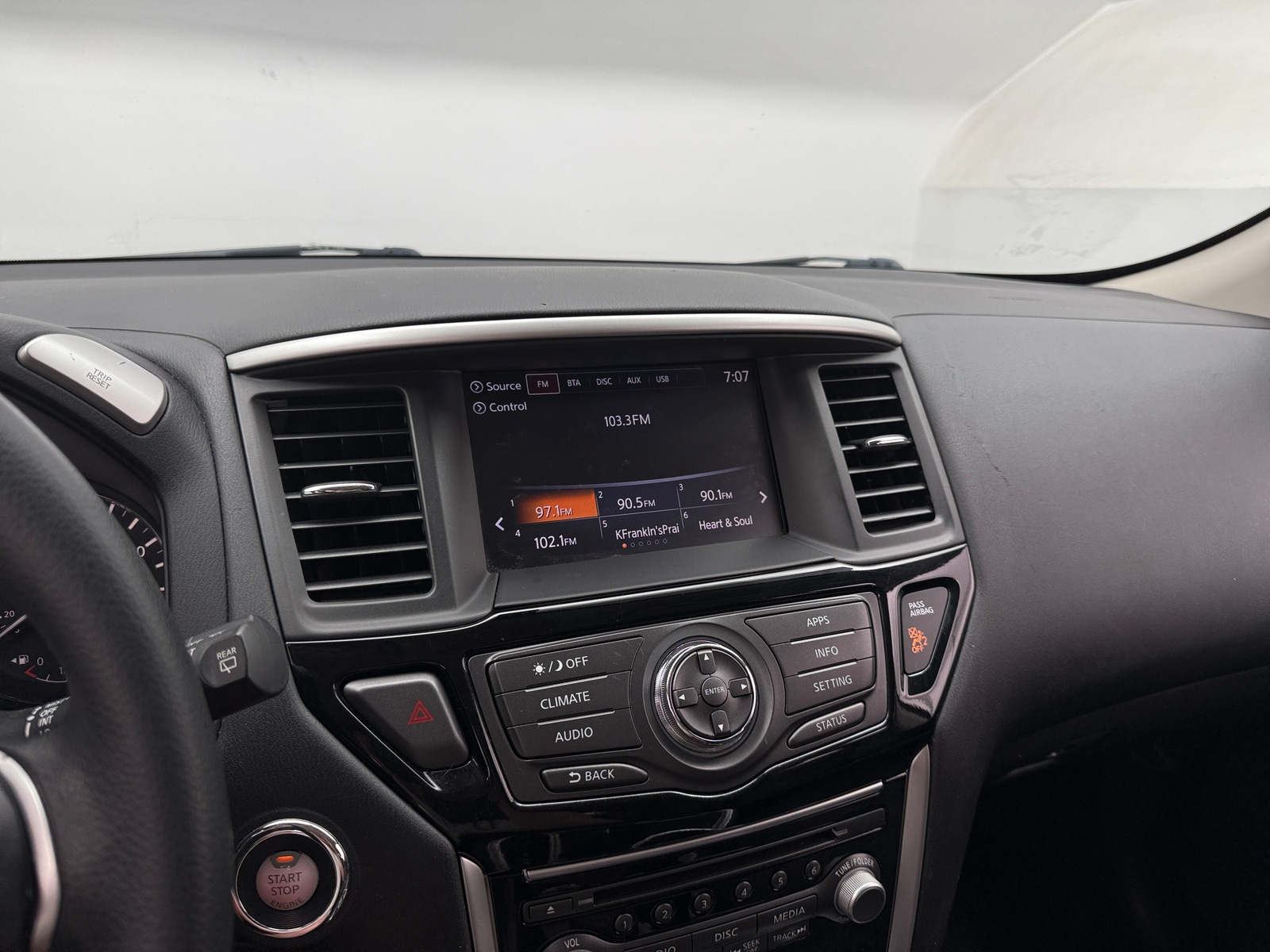 Thumbnail: 2018 Nissan Pathfinder - 4