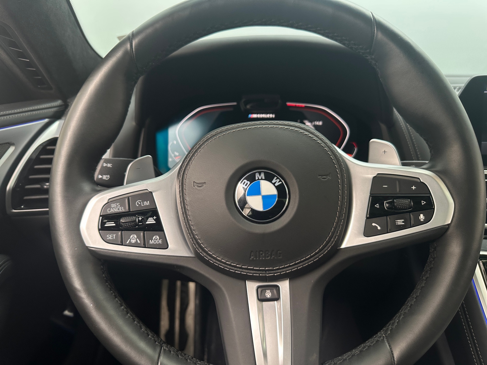 Thumbnail: 2020 BMW 8 Series - 4