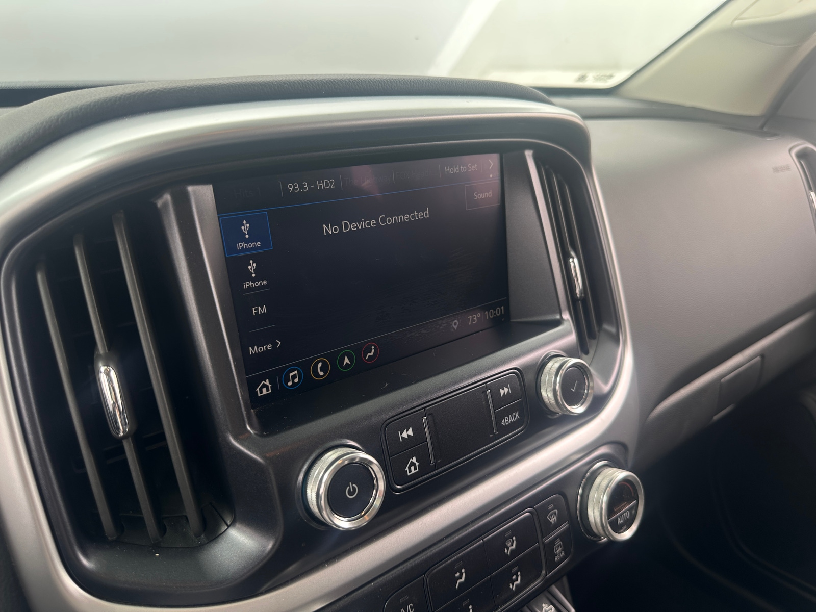 Thumbnail: 2021 Chevrolet Colorado - 3