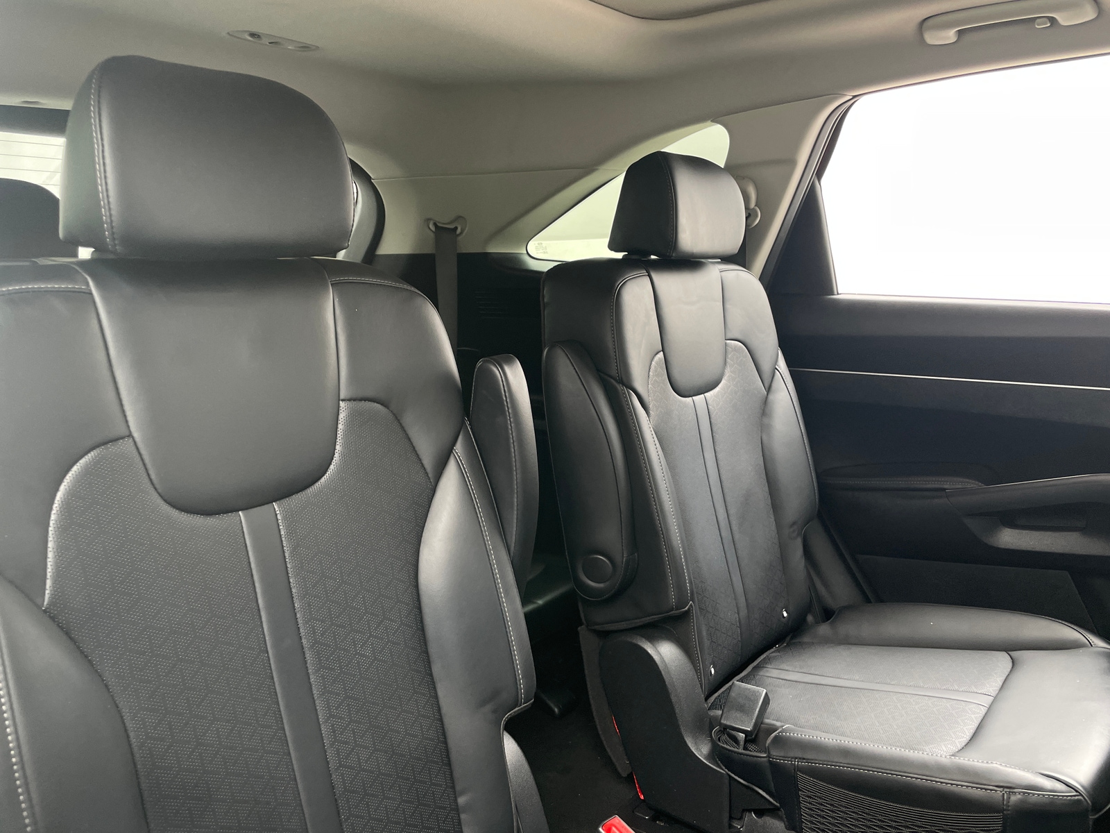 Thumbnail: 2021 Kia Sorento - 5