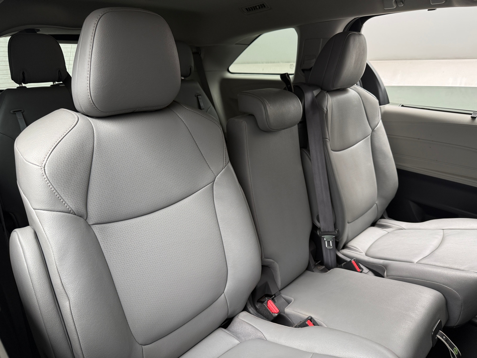 Thumbnail: 2023 Toyota Sienna - 5