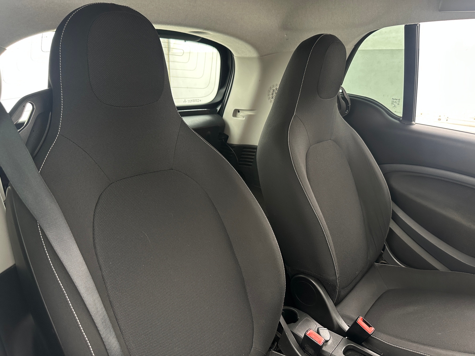Thumbnail: 2016 smart fortwo - 2
