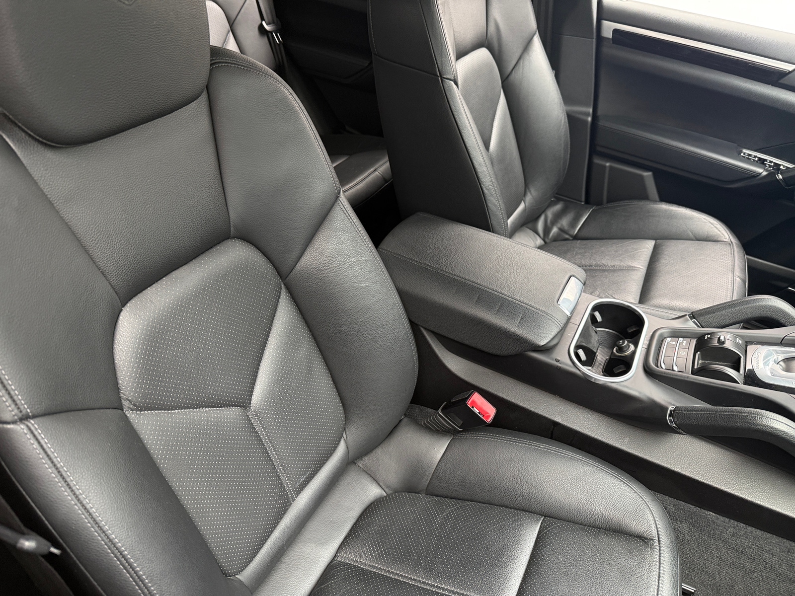 Thumbnail: 2014 Porsche Cayenne - 2