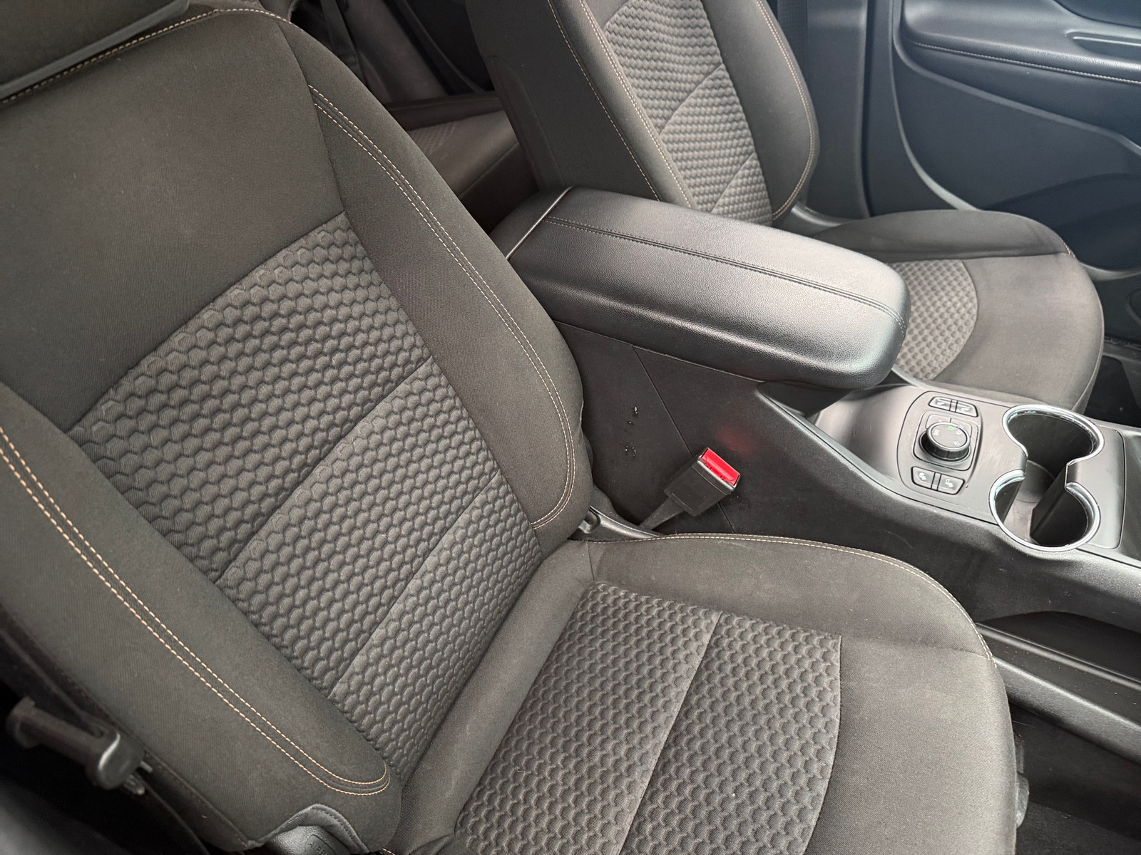 Thumbnail: 2020 GMC Terrain - 2