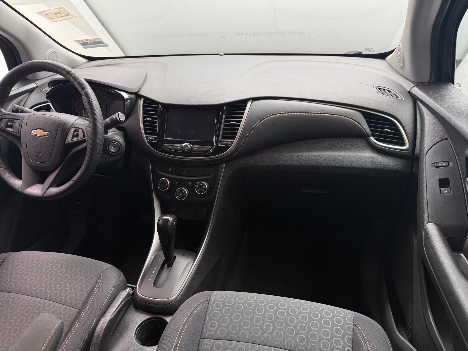 Thumbnail: 2020 Chevrolet Trax - 3