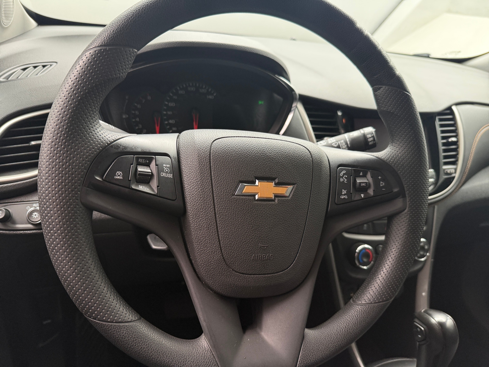Thumbnail: 2020 Chevrolet Trax - 5