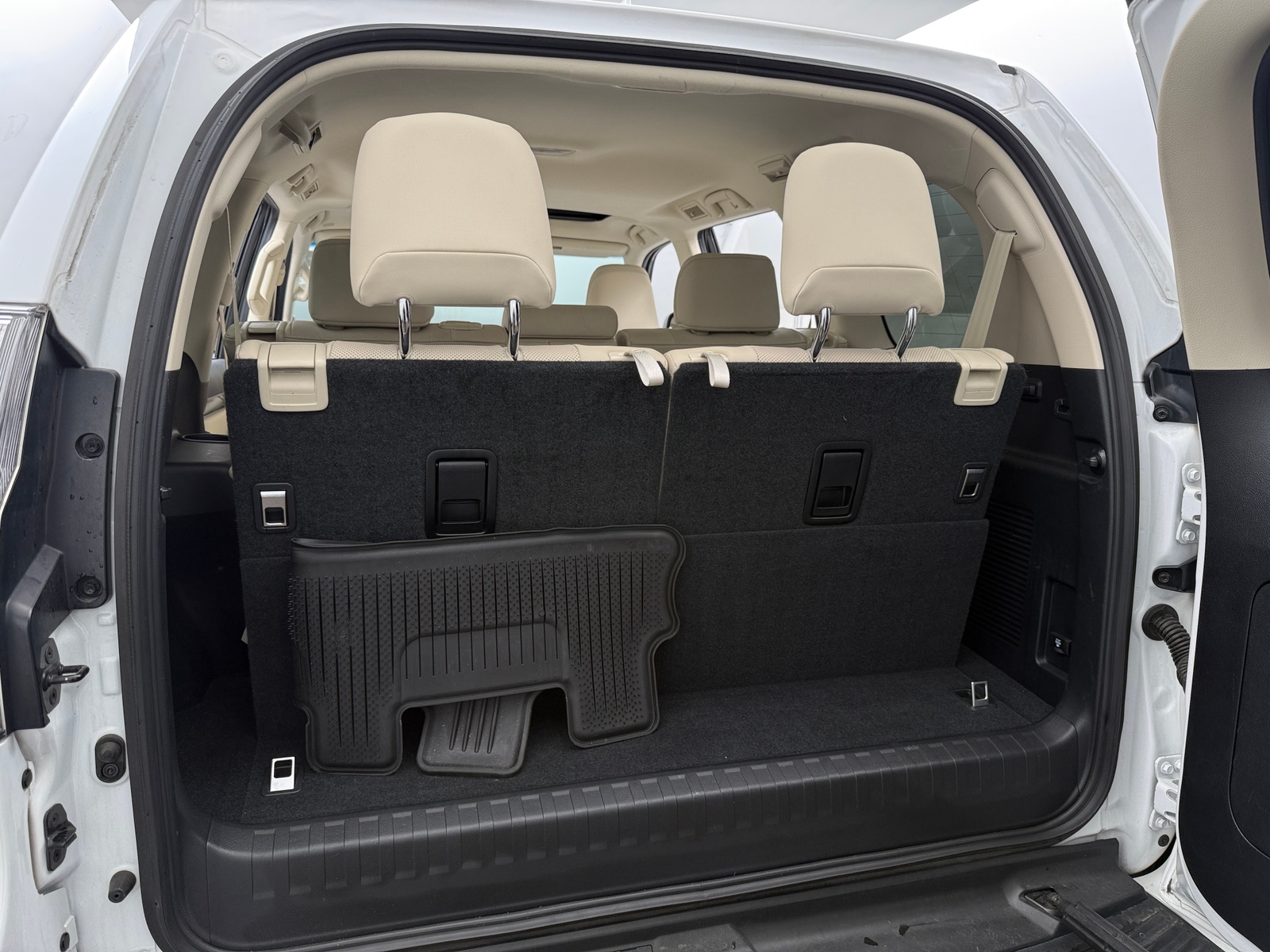 Thumbnail: 2021 Lexus GX - 6