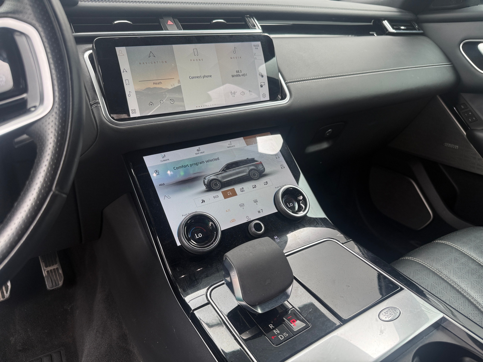 Thumbnail: 2021 Land Rover Range Rover Velar - 3