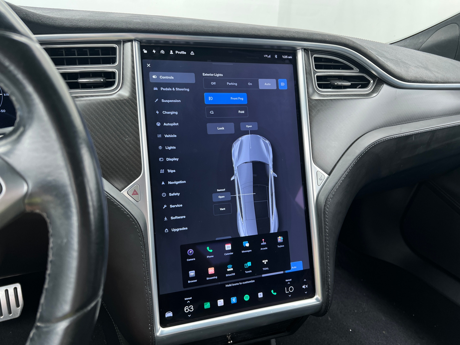Thumbnail: 2014 Tesla Model S - 4