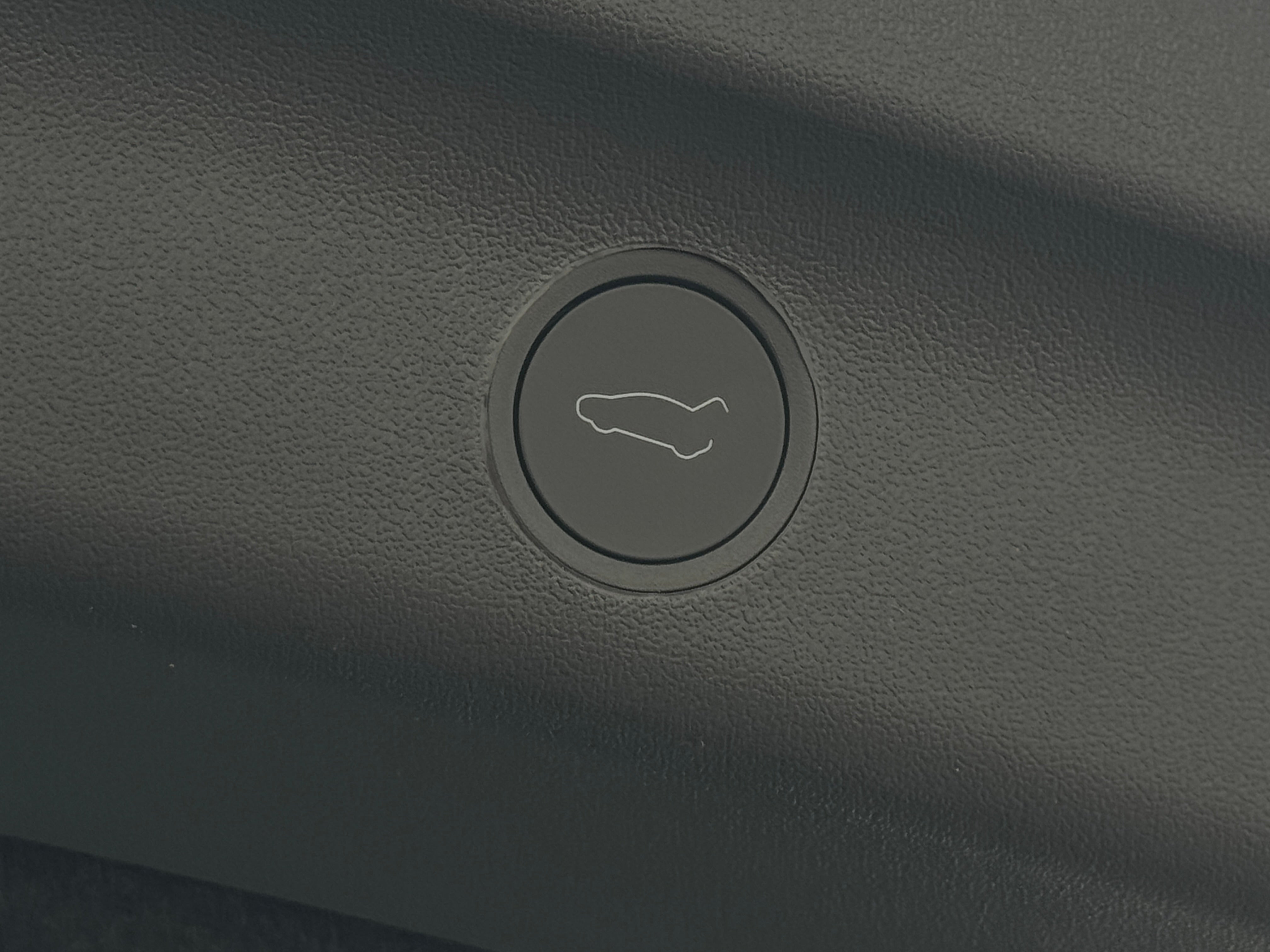Used 2025 Tesla Model Y Performance with VIN 7SAYGDEF2SA336644 for sale in Oak Creek, WI