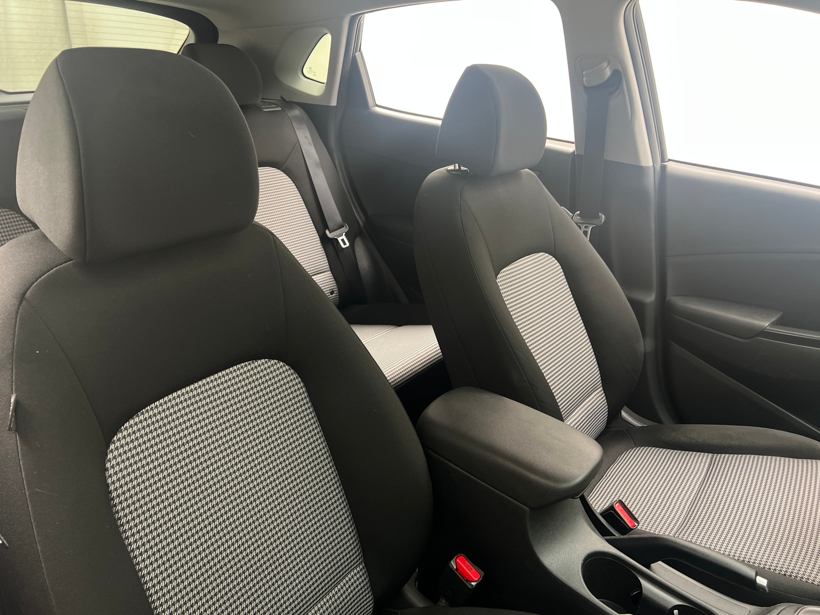 Thumbnail: 2020 Hyundai Kona - 2