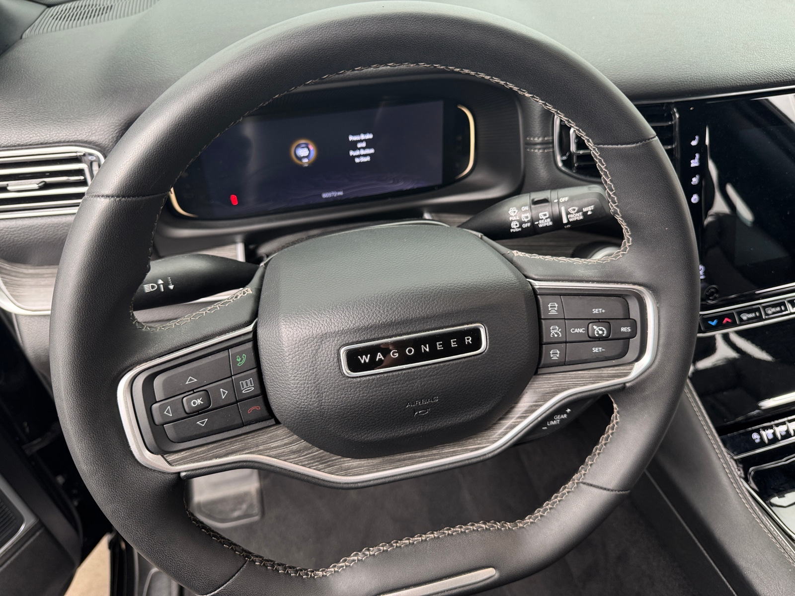 Thumbnail: 2024 Jeep Wagoneer - 4