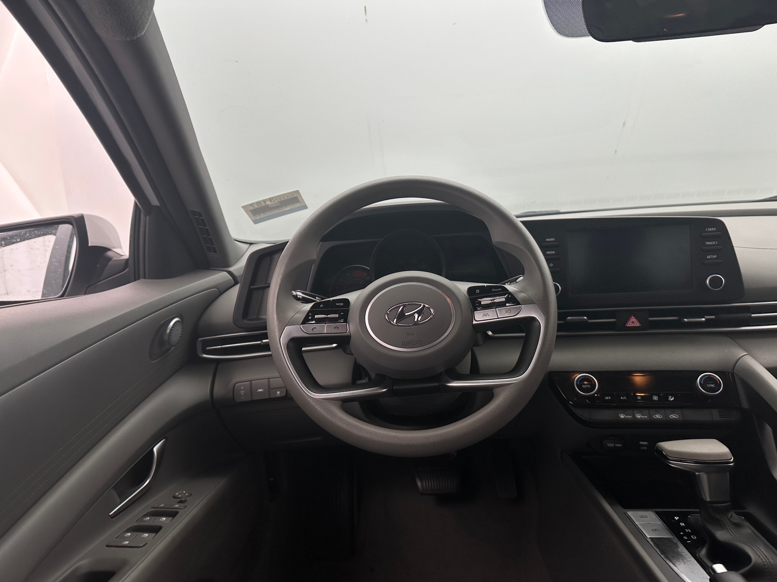 Thumbnail: 2021 Hyundai Elantra - 5