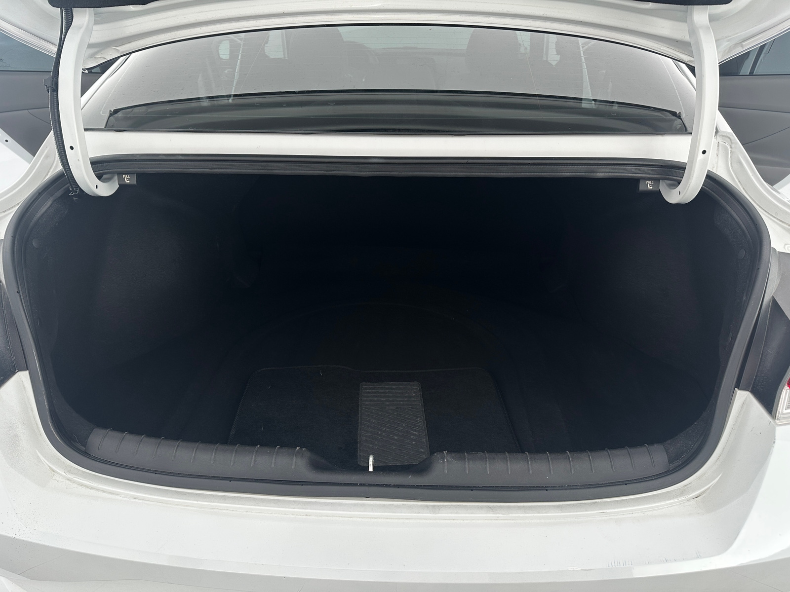 Thumbnail: 2021 Hyundai Elantra - 7