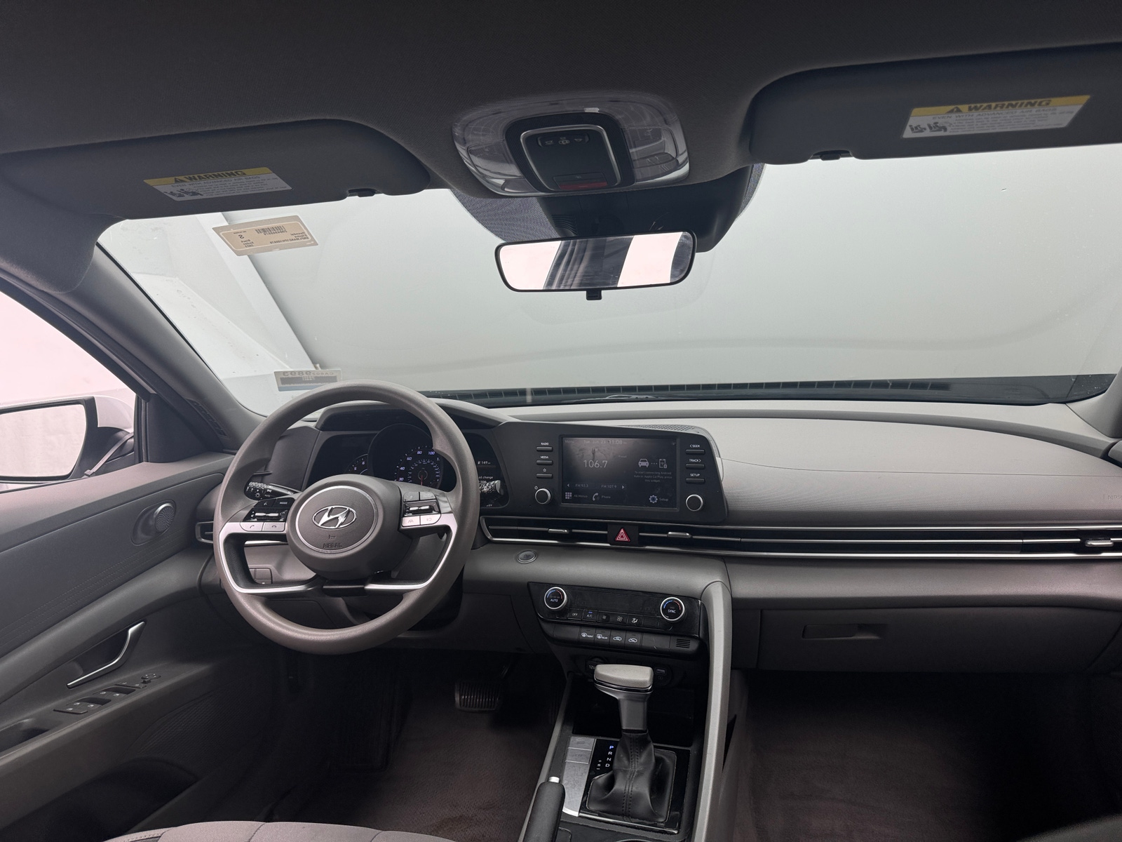 Thumbnail: 2023 Hyundai Elantra - 3