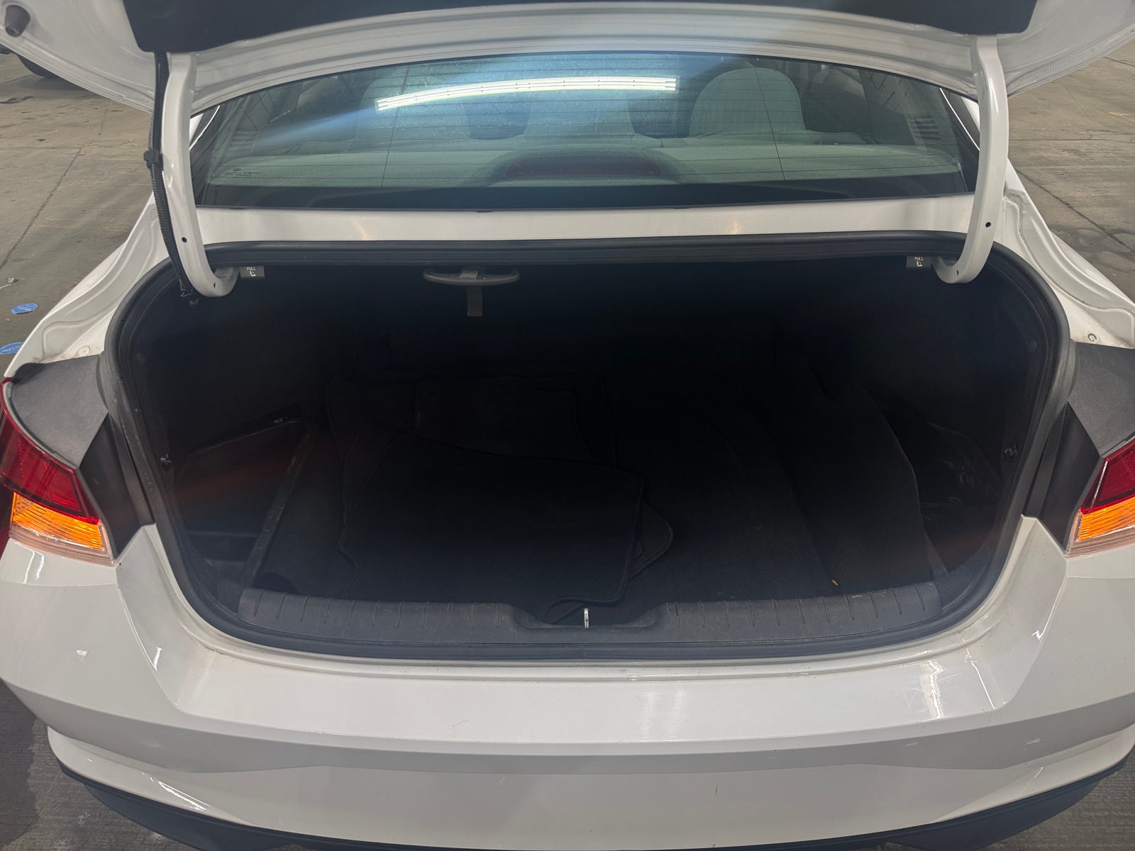 Thumbnail: 2023 Hyundai Elantra - 7