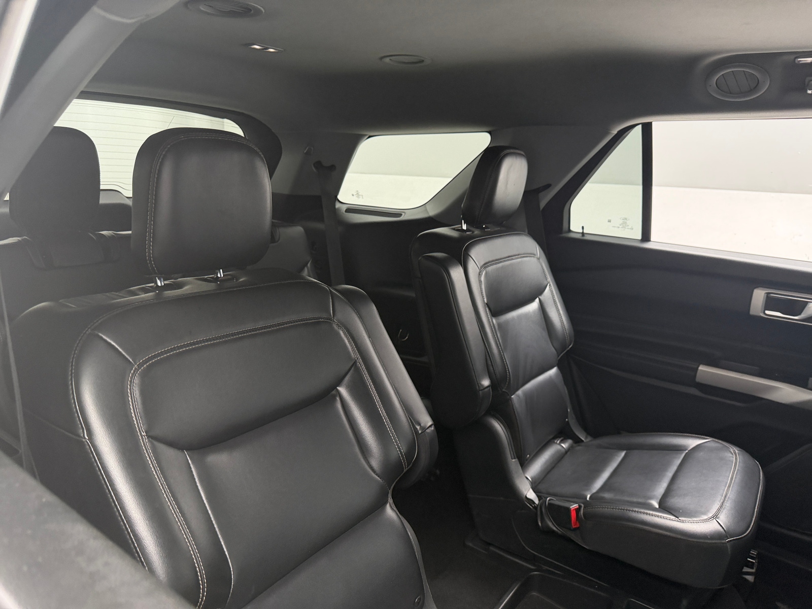 Thumbnail: 2021 Ford Explorer - 6